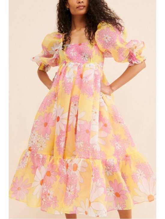 Selkie Dresses & Skirts - Selkie French Puff Midi Dress in Goldie Floral Print Small